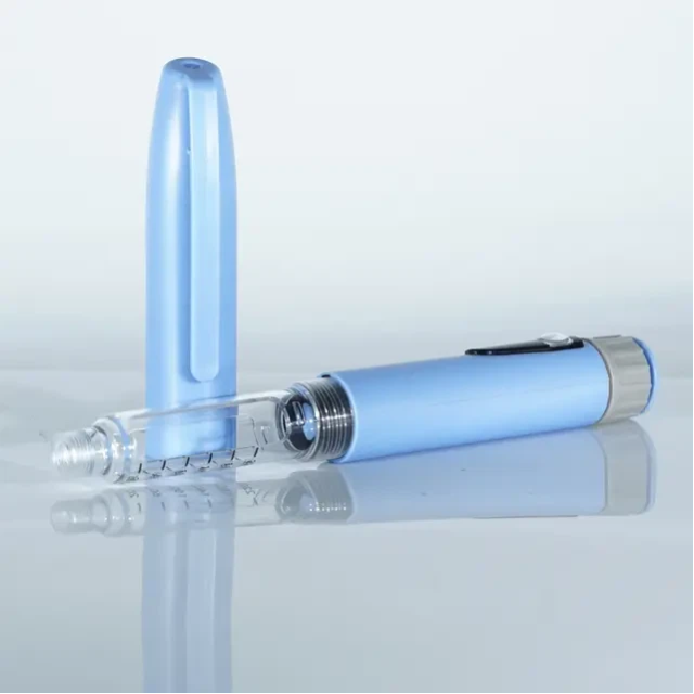 التأثير البيئي للتحول إلى قلم حقن قابل لإعادة الاستخدام